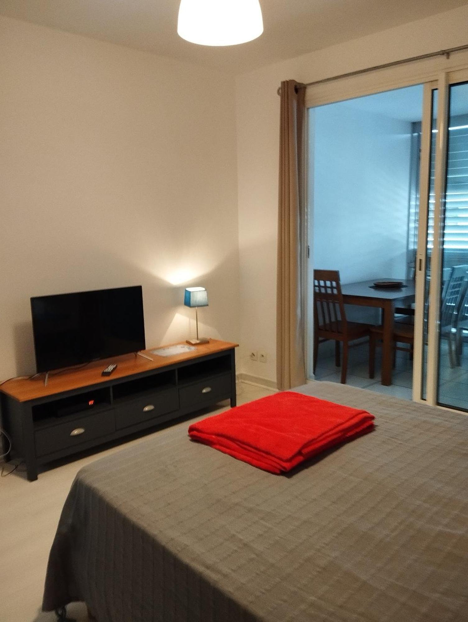 Studio Au Calme Saint-Denis Dış mekan fotoğraf